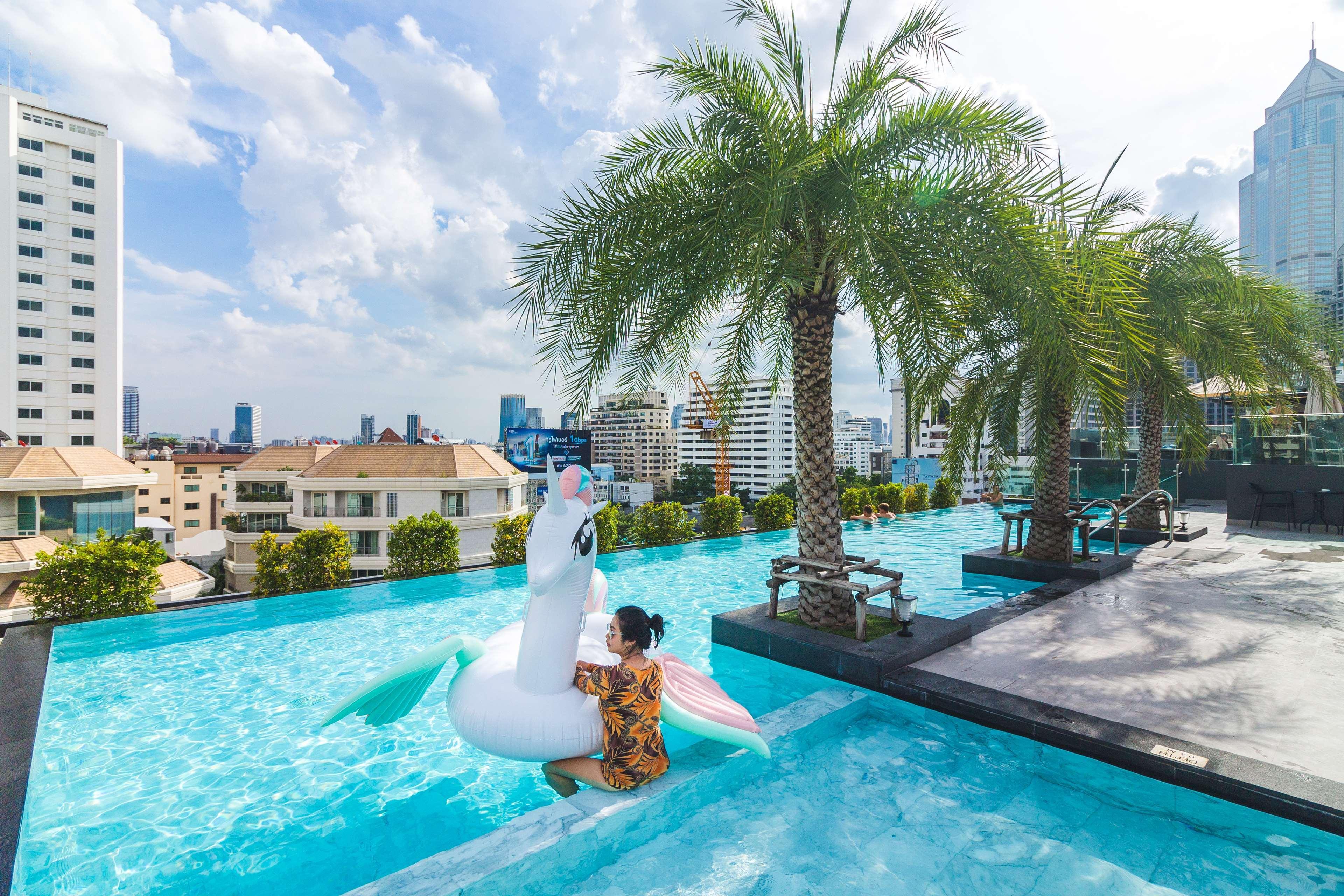 SureStay Plus Hotel by Best Western Sukhumvit 2 Bangkok Exterior foto