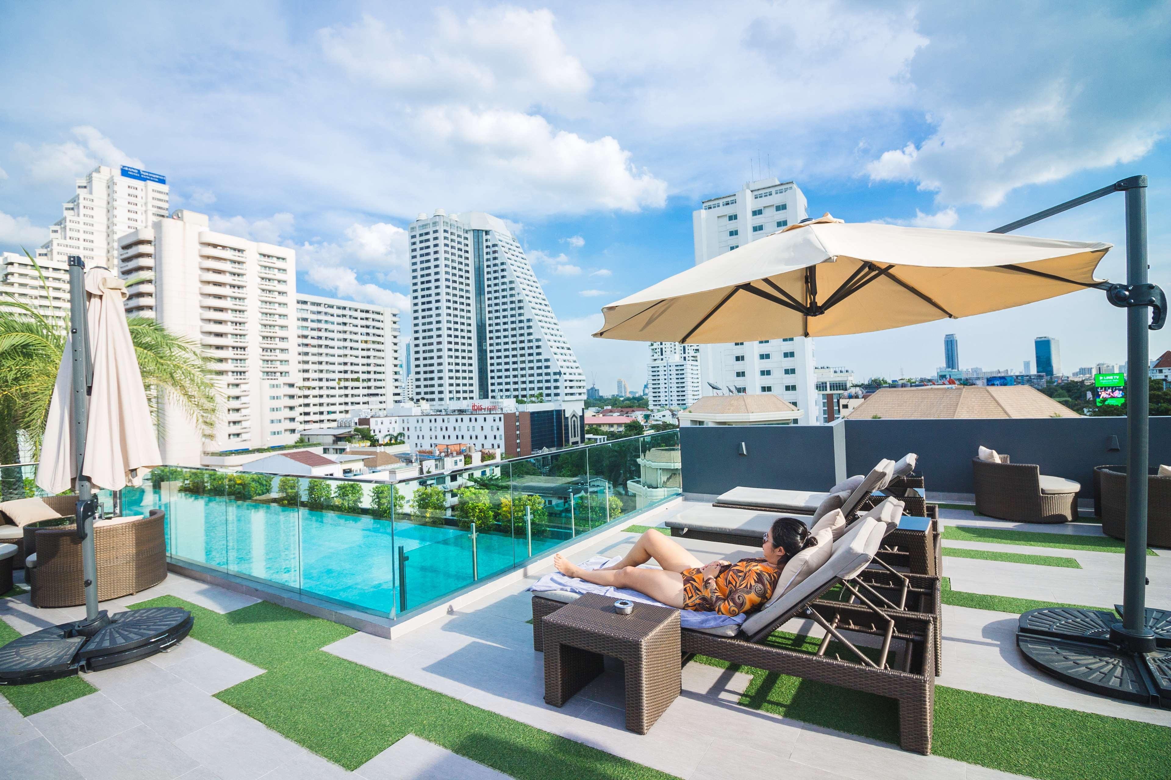 SureStay Plus Hotel by Best Western Sukhumvit 2 Bangkok Exterior foto